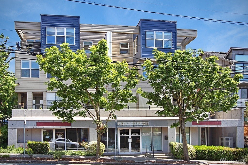 201 East Boston St, #2100