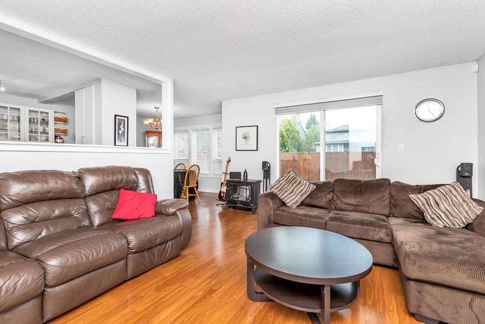 1158 Esperanza Dr