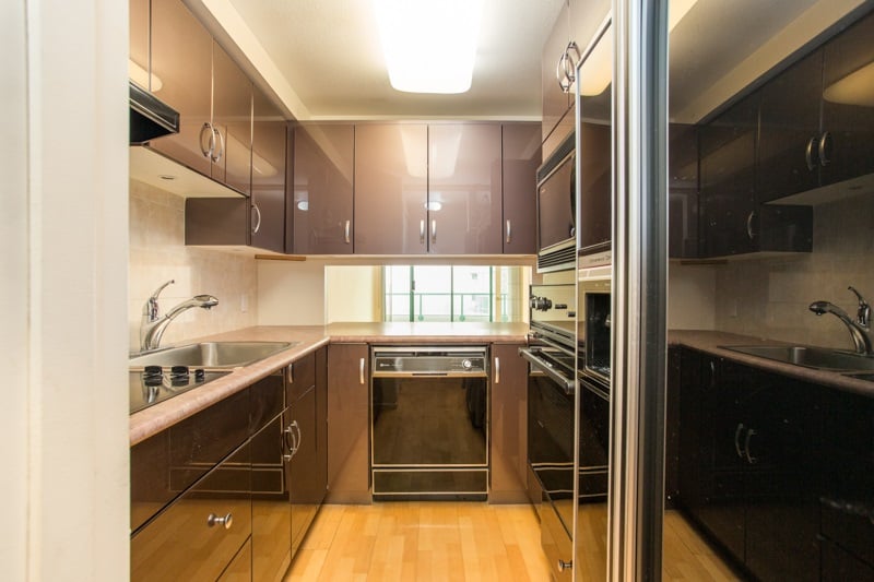 1401-8851 Lansdowne Rd