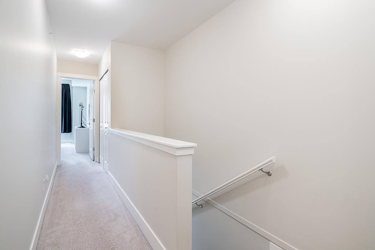 104-20498 82 Ave