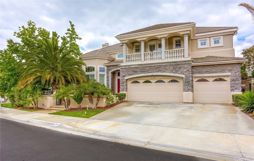 3311 Red pine Rd