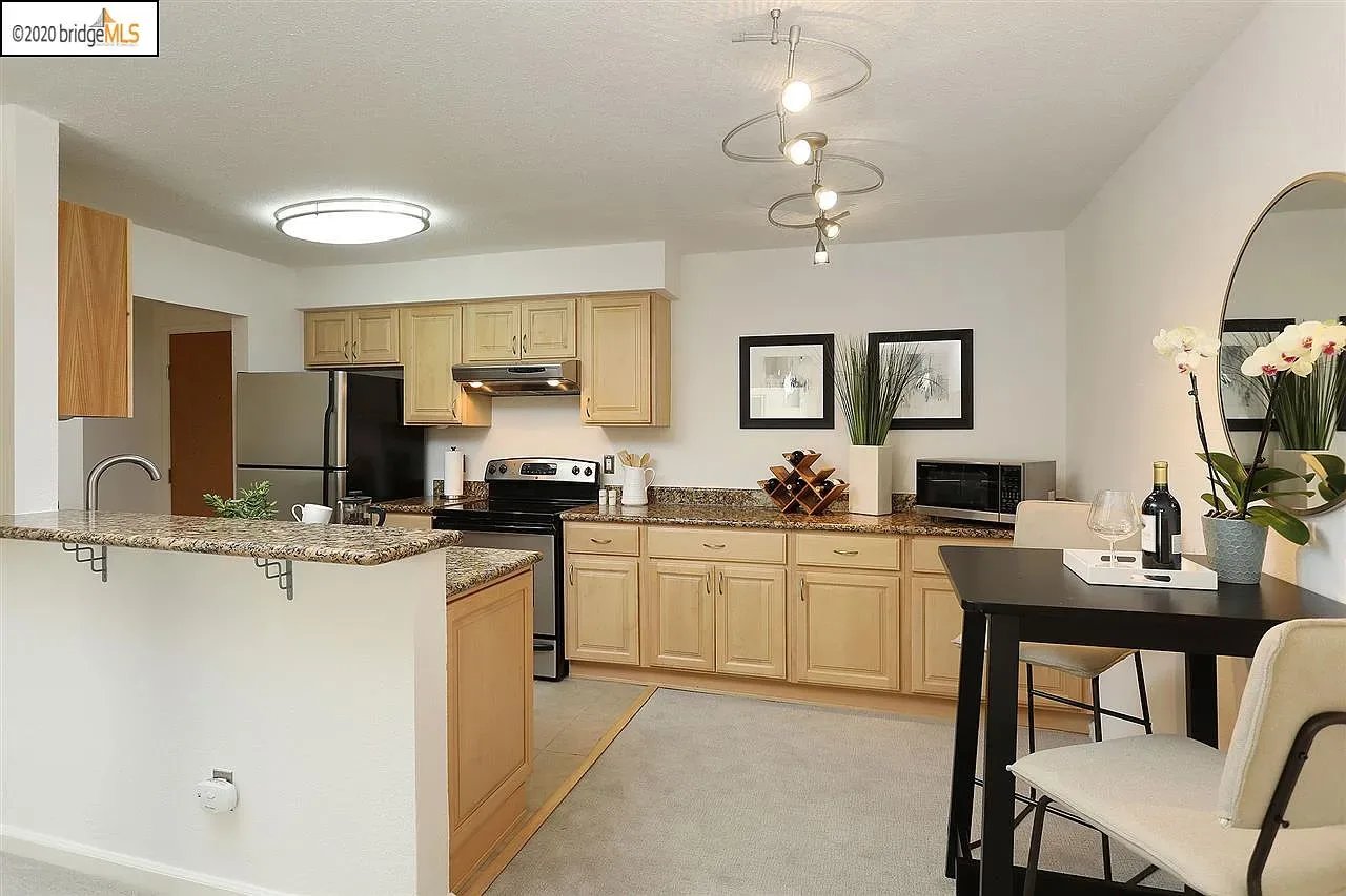 66 Fairmount Ave #417