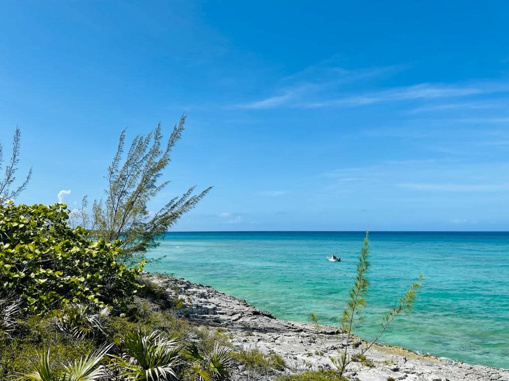 Hawks Nest Cay Cat Island