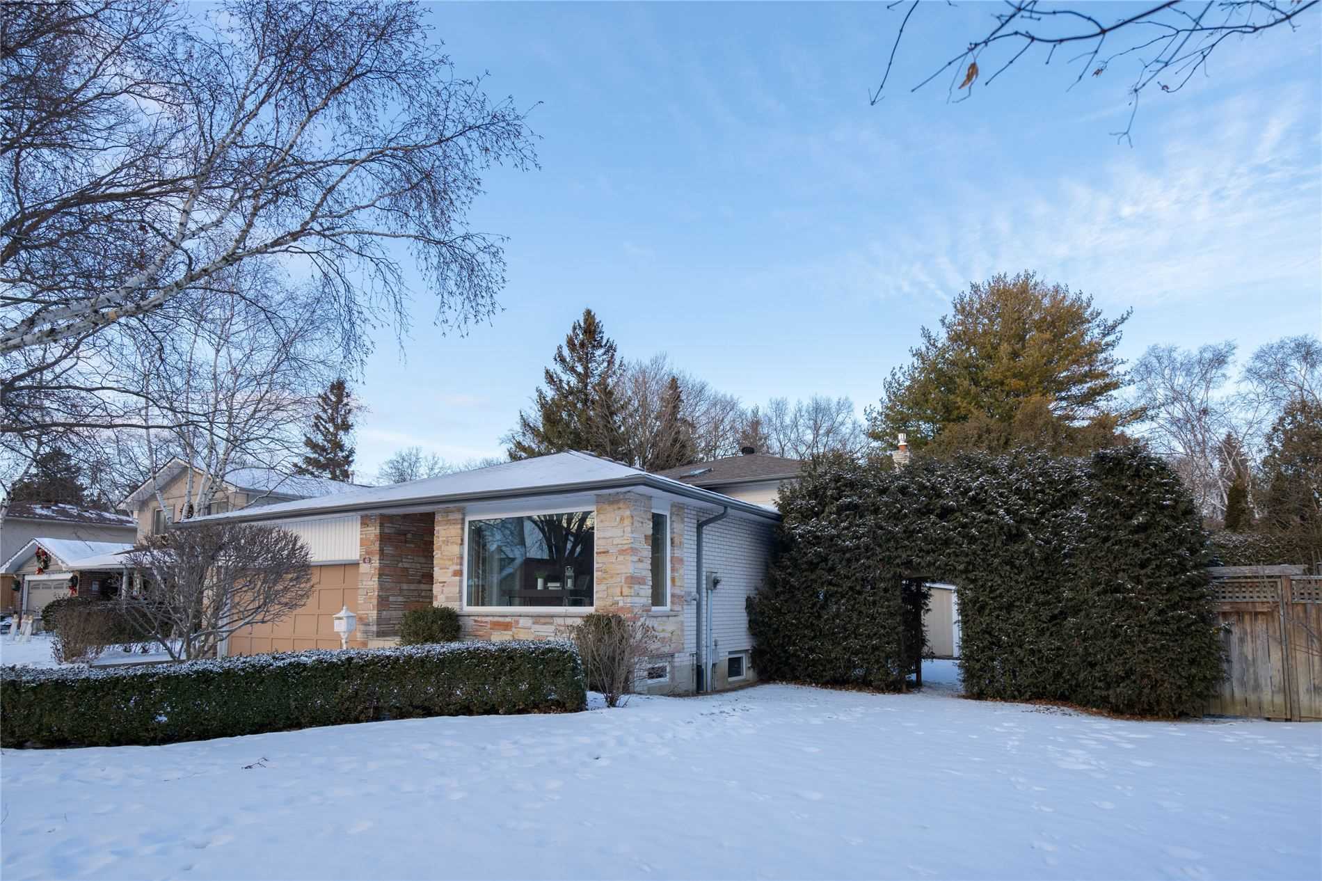 43 Maplewood Rd