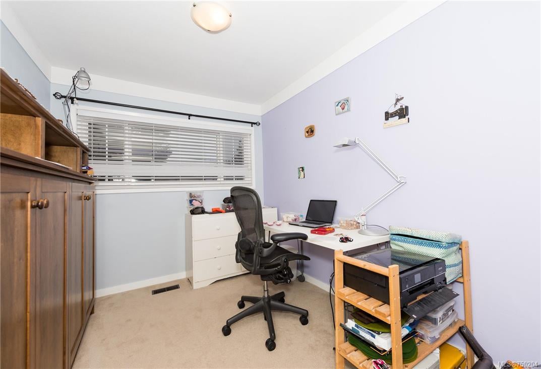 3910 Ansell Rd, Saanich