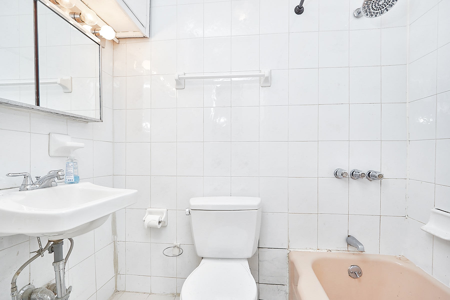 300 East 69th Street, Unit 2E
