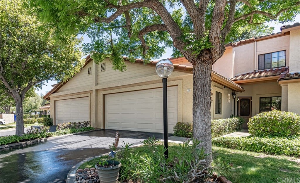 1718 Tecalote Dr #26