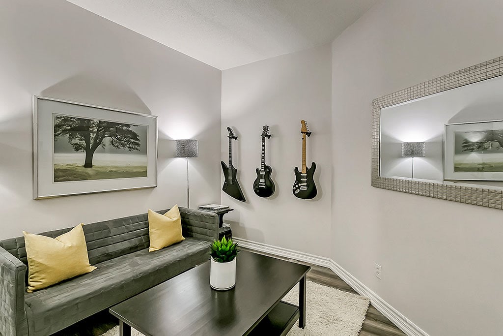 135 James St S. Unit 410
