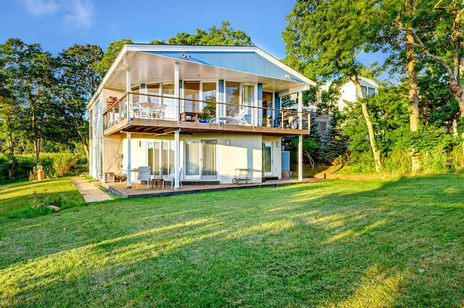 Village Dream Escape with 180 Degree Views