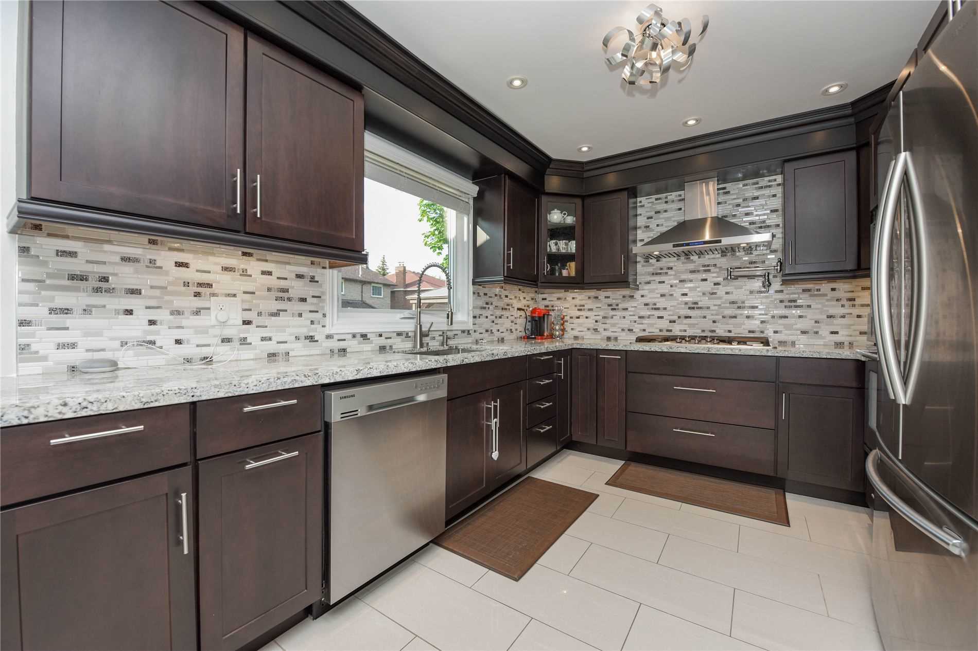 3465 Marmac Cres