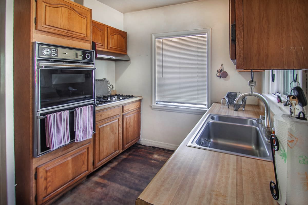 4711 Cartwright Ave Toluca Lake, CA