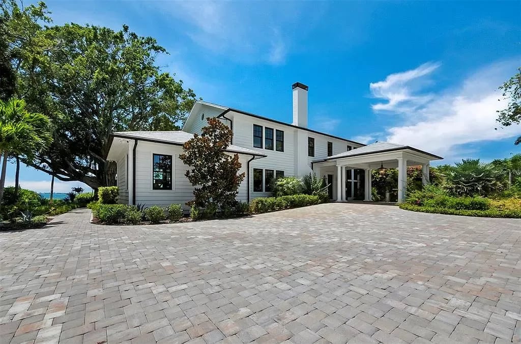 4223 Bay Shore Rd