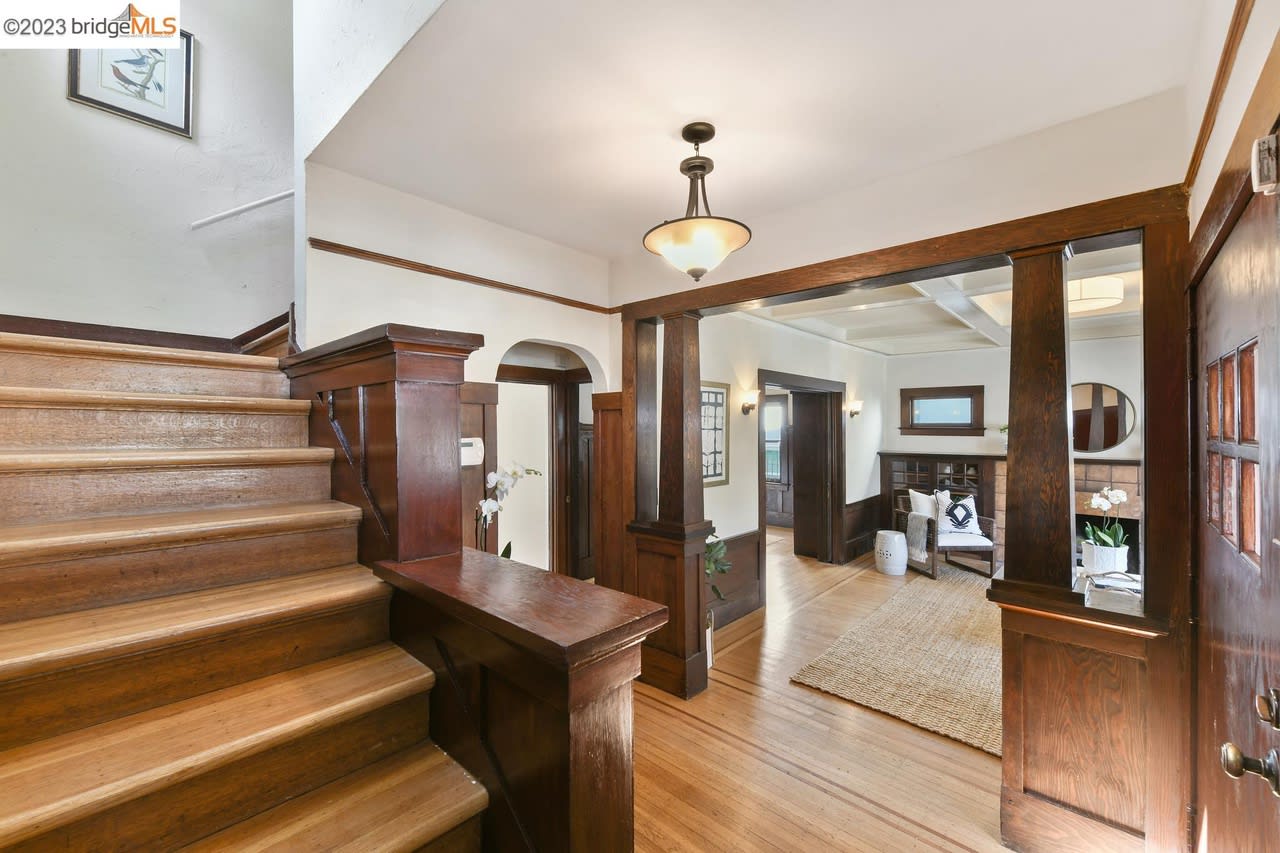 361 Alcatraz Ave