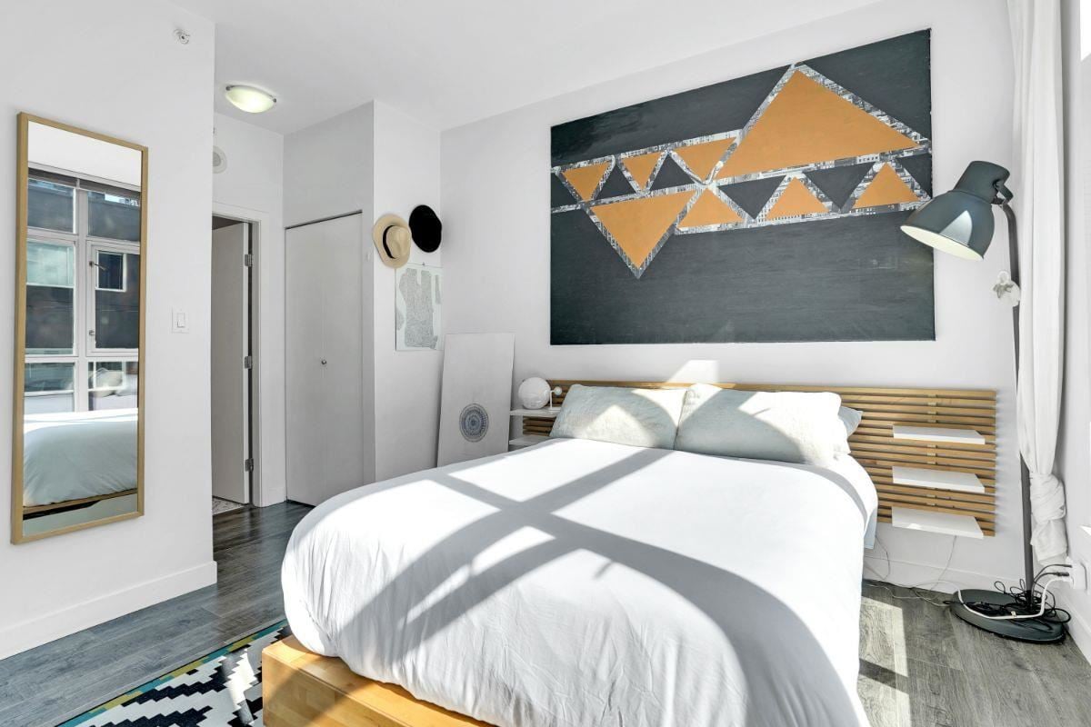 301-1050 Smithe Street, Vancouver