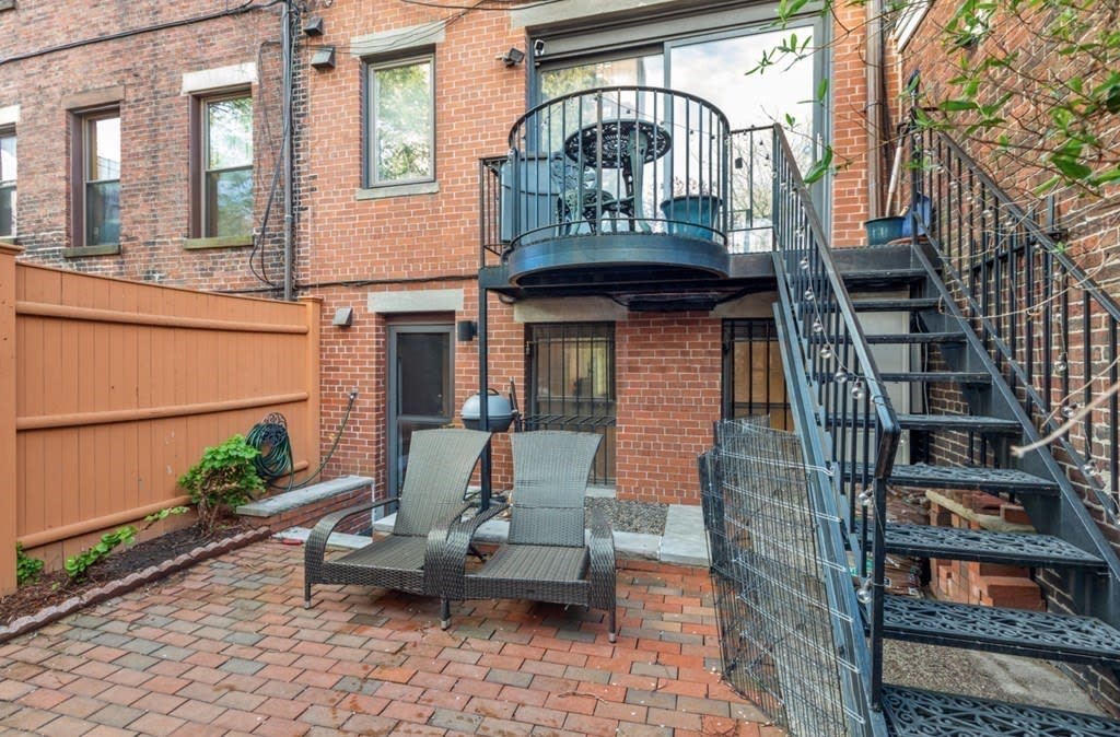377 Shawmut Ave, #1