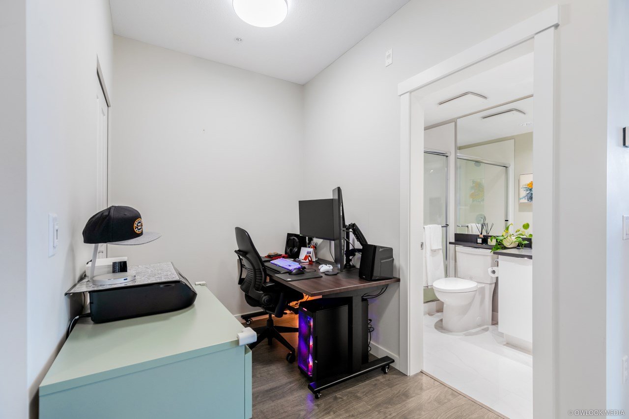 115-9366 Tomicki Avenue, Richmond