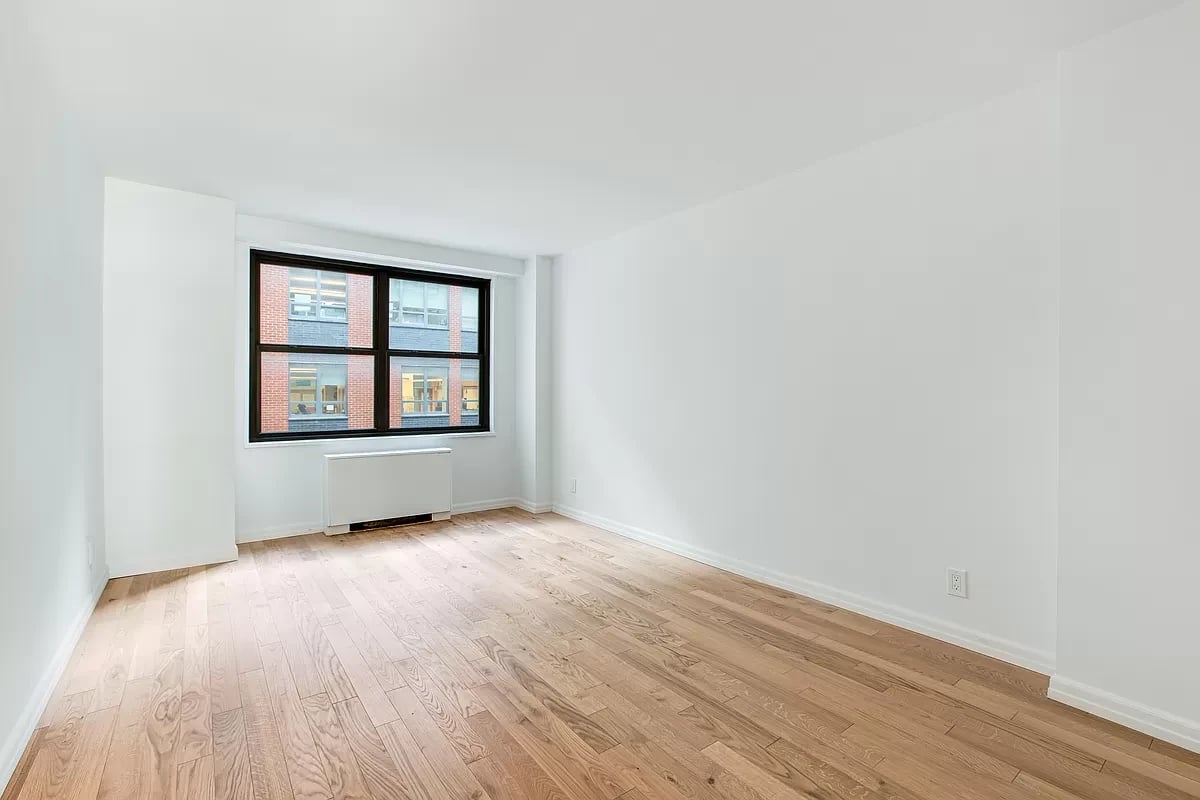 7 E 14th Street Unit: 805