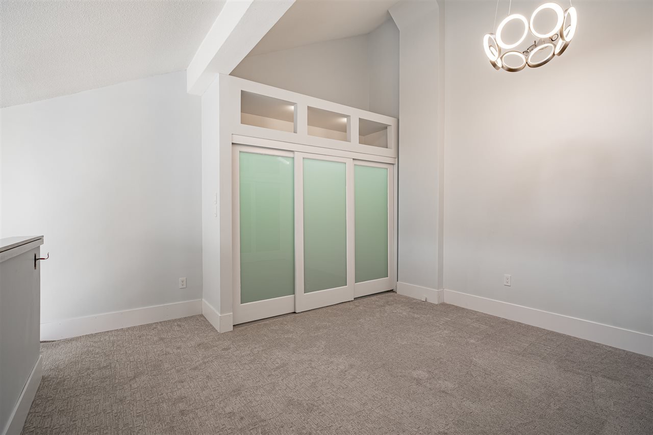 PH2-2125 York Ave