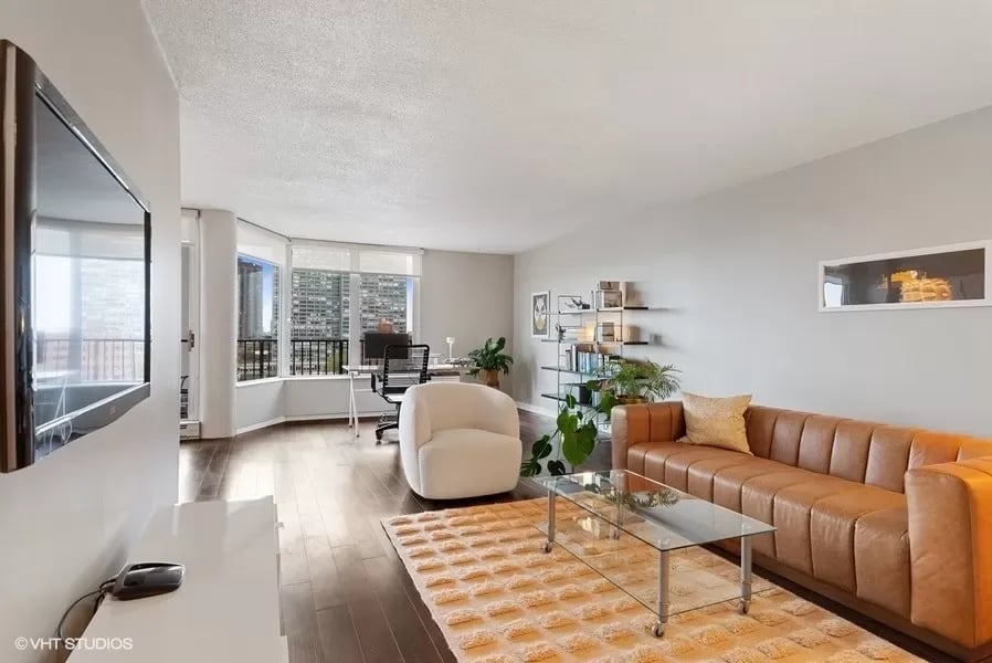 4170 N Marine Dr, #11C