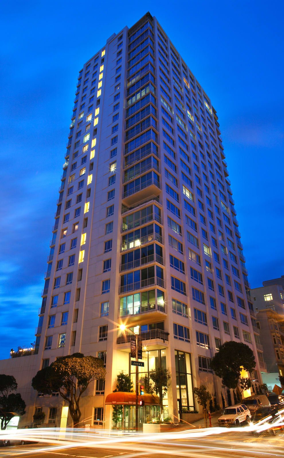 Elegance and Iconic Views on Nob Hill