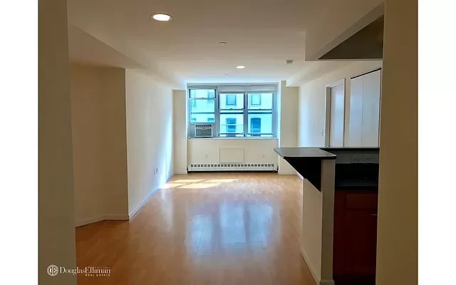 27-37 27th Street Unit: 3A