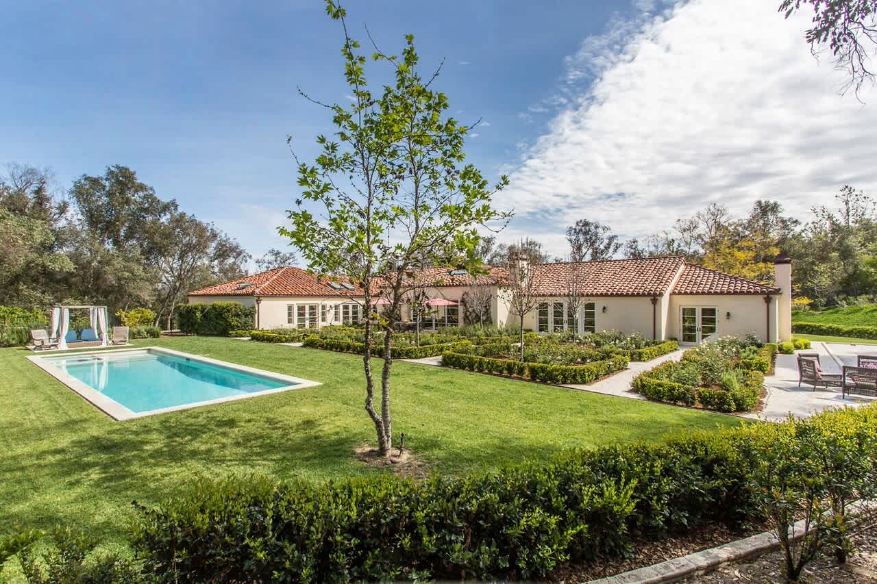 5406 Calzada Del Bosque Rancho