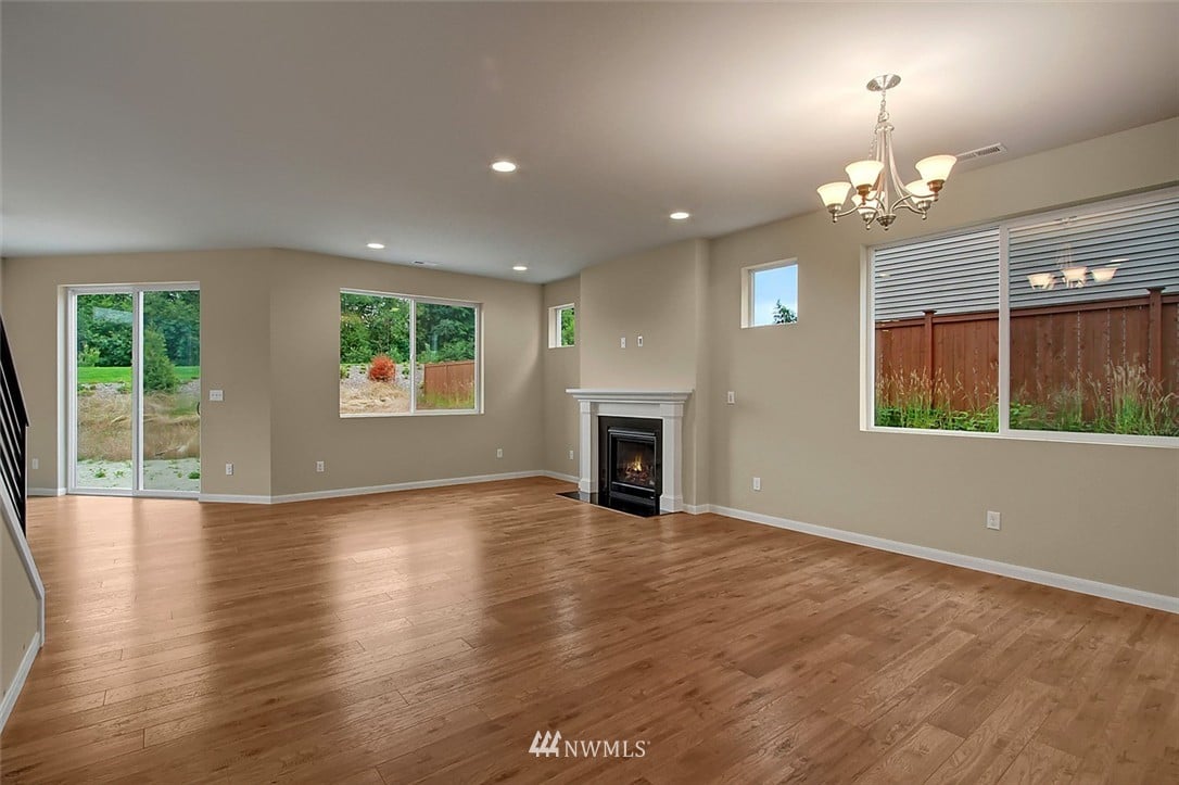 7-932 Clearwater Ct