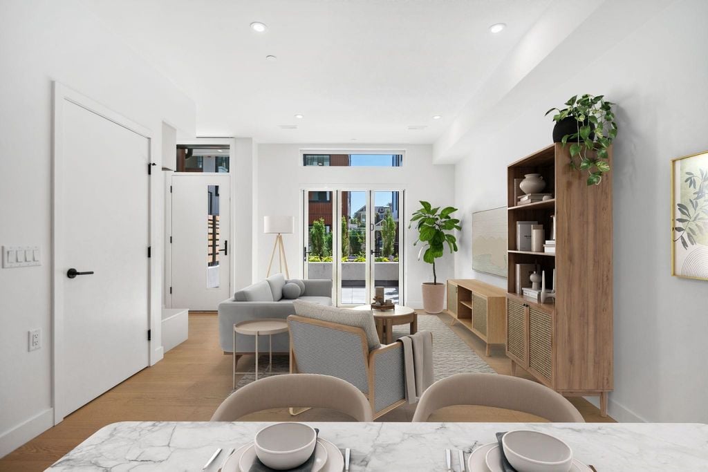 725 W 49 Avenue 123, Vancouver