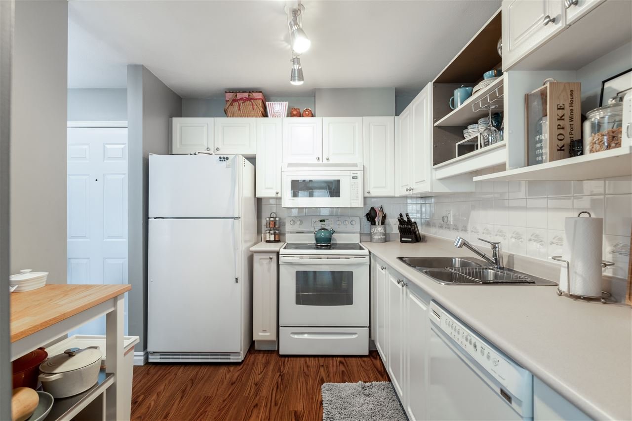 216-888 Gauthier Ave