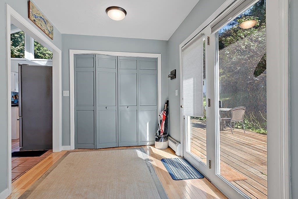 30 Preston Ave