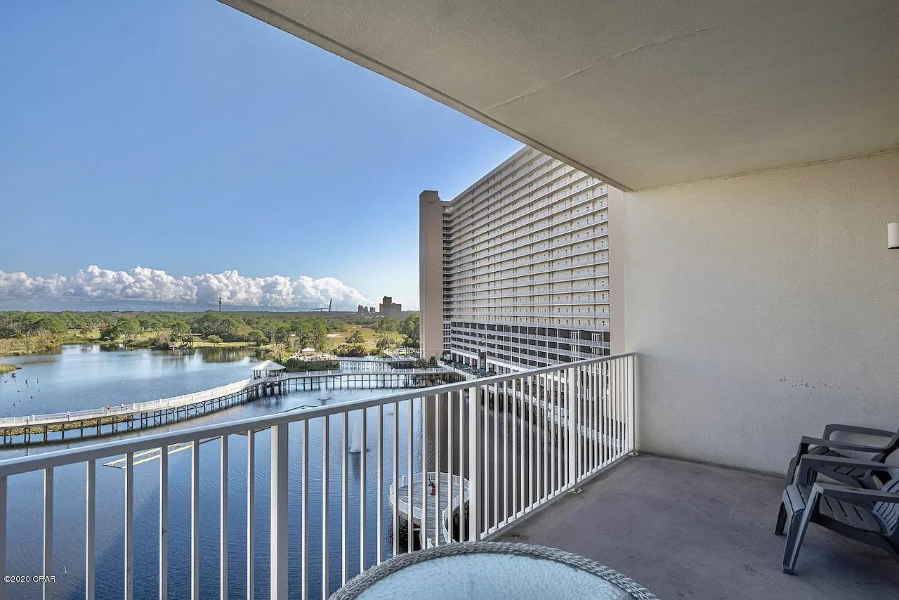 9902 S Thomas Drive Unit 635