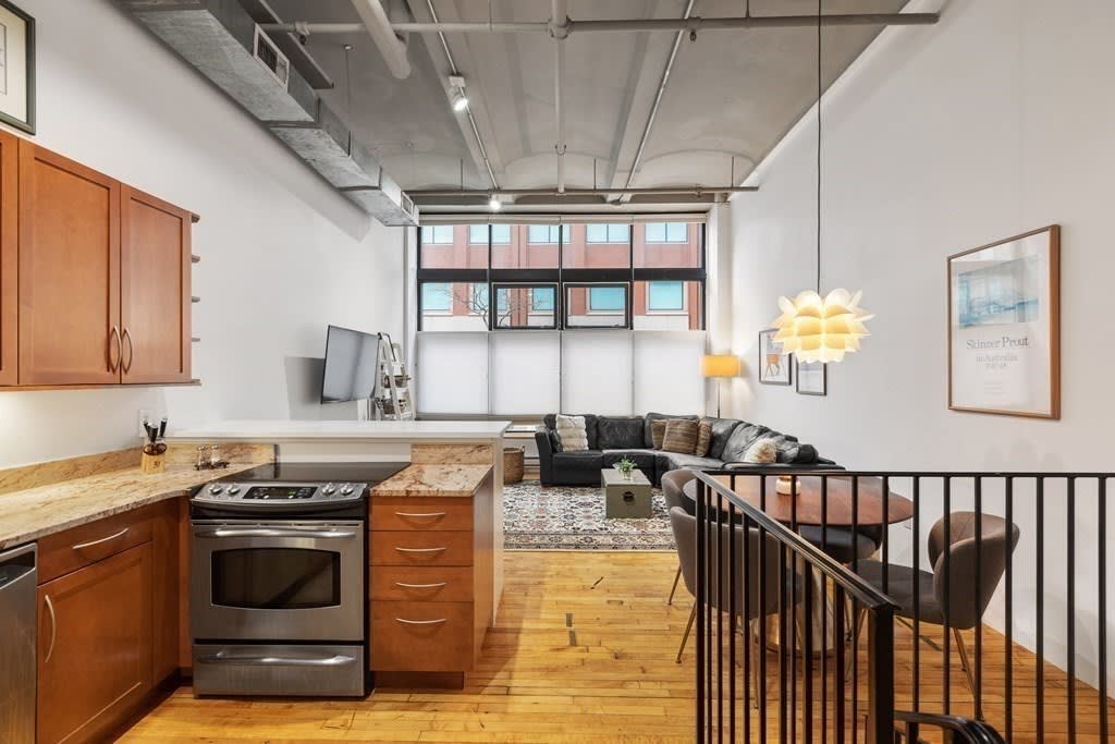 121 Beach St, #102