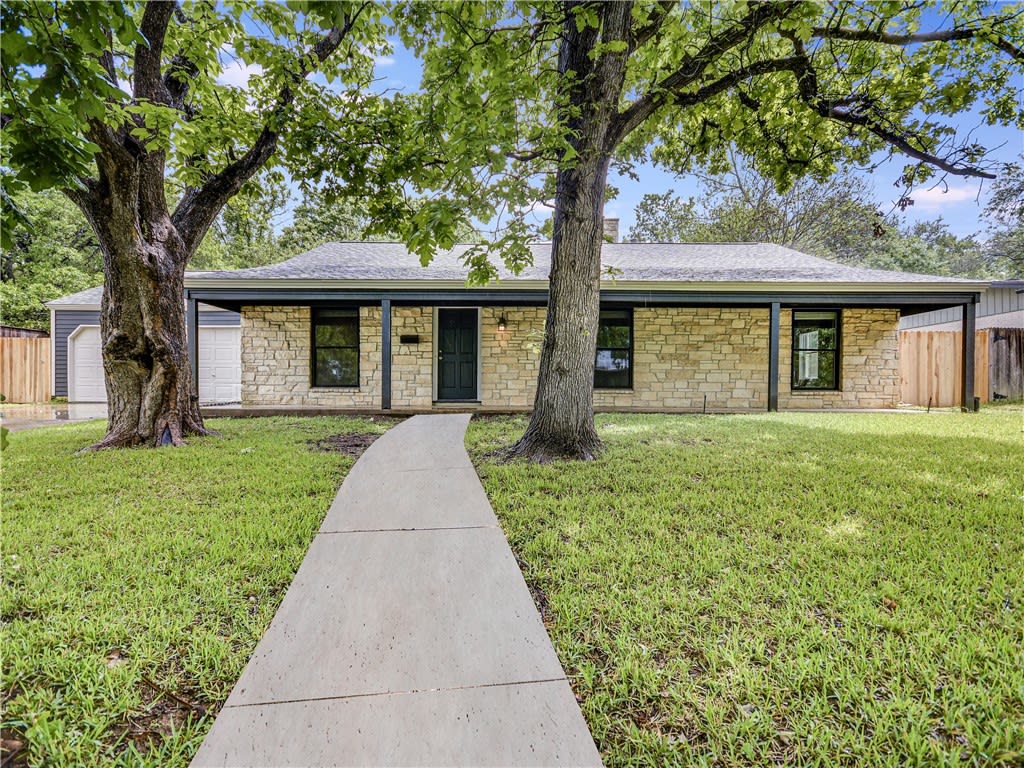 1909 Barton Pkwy