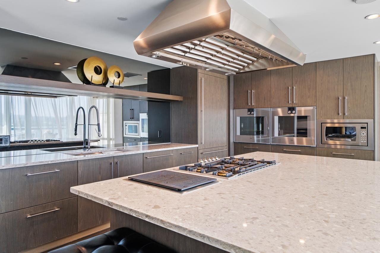 1207-210 Salter Street, New Westminster