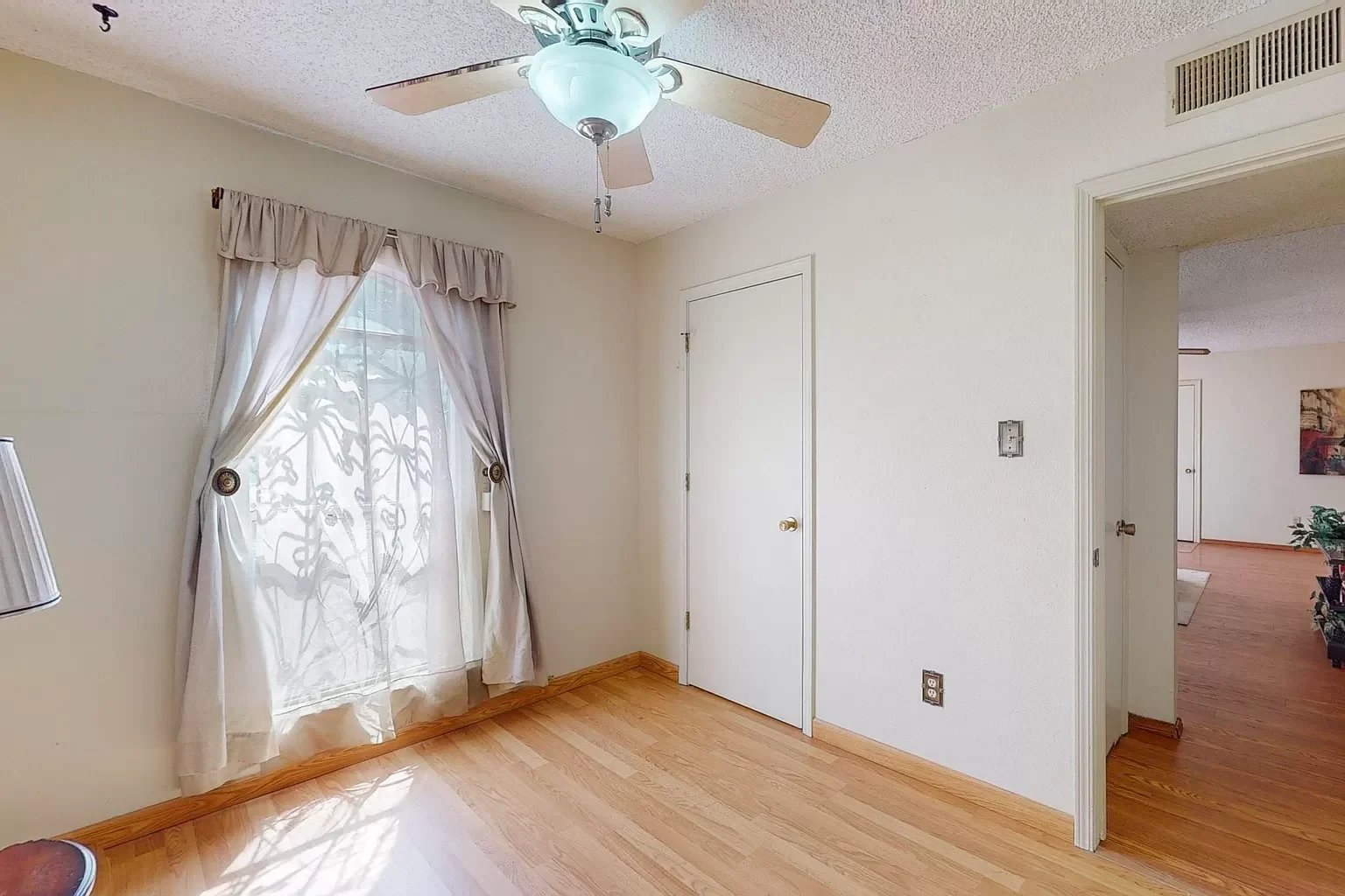 325 Judith Ln SW