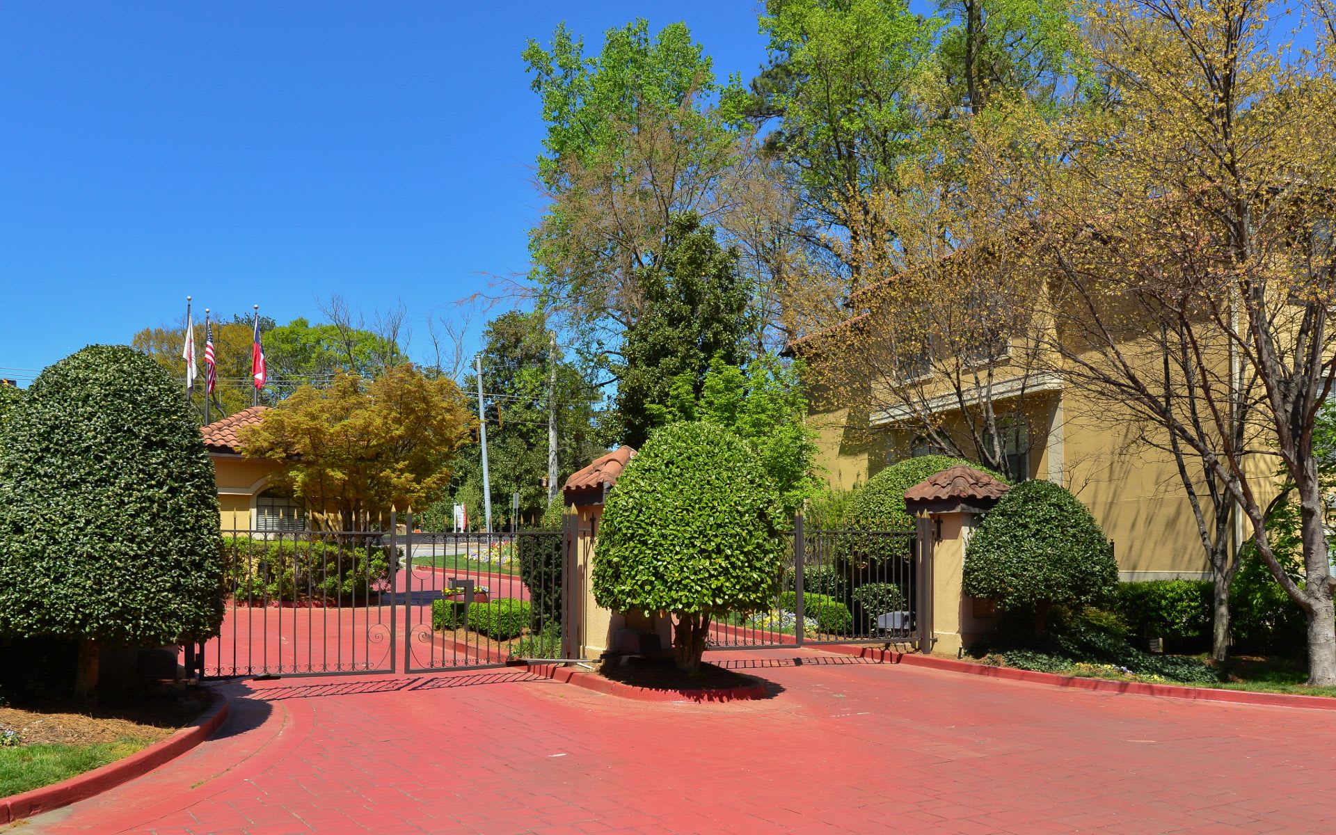 3777 Peachtree Road NE Unit: 924