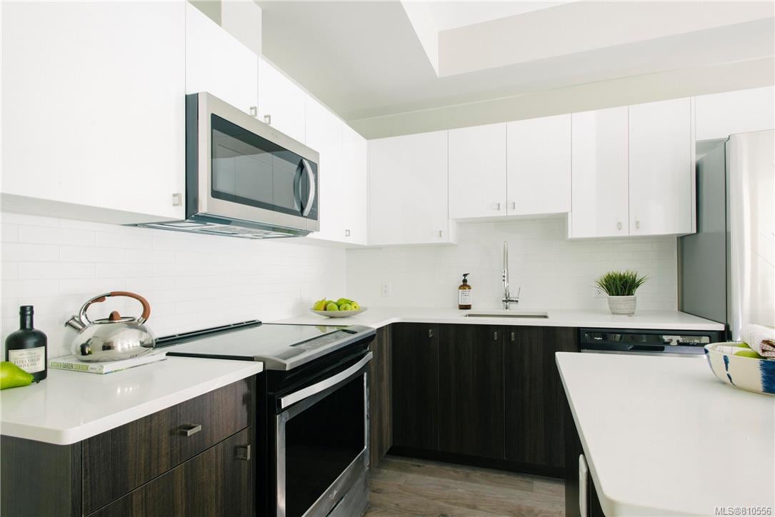 214-767 Tyee Rd