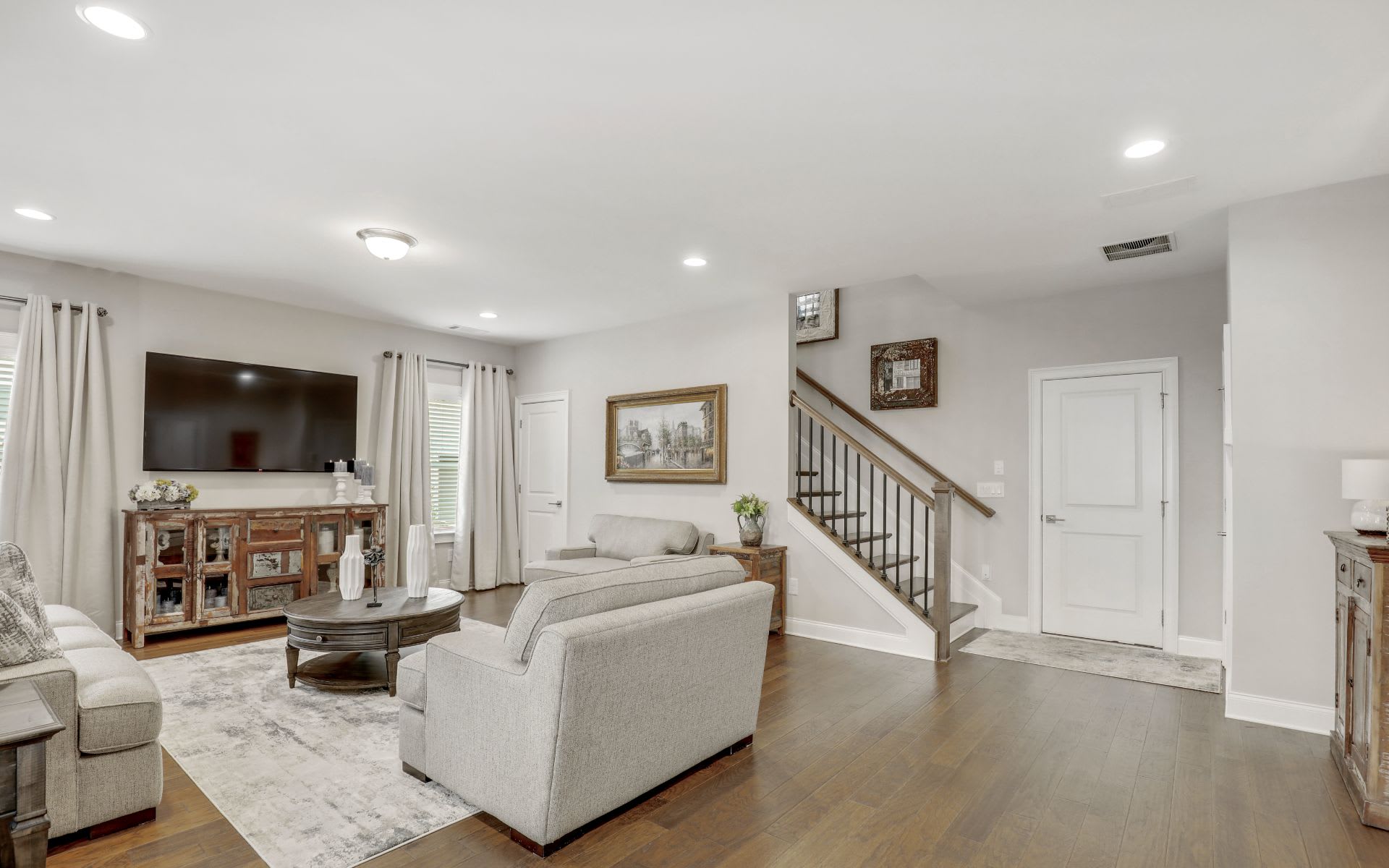 6626 Sterling Drive
