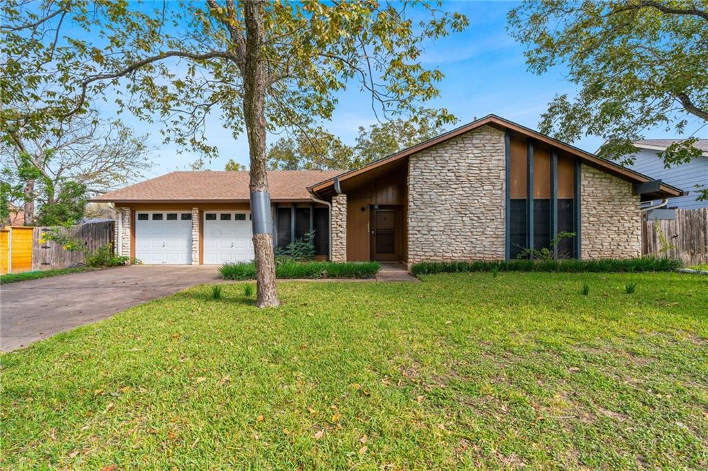 1402 Manford Hill Dr