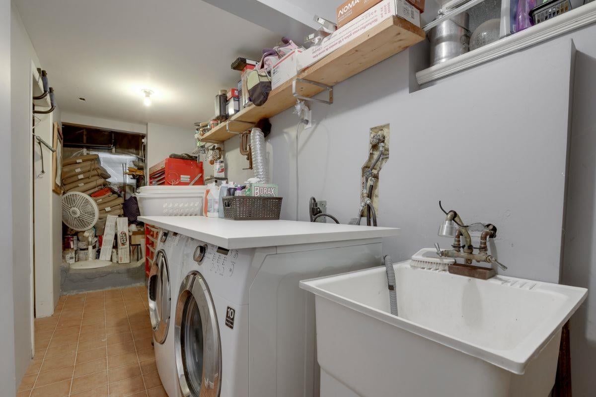 7474 Cariboo Road Rd, Burnaby