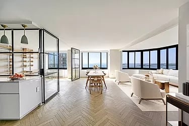 310 Riverside Dr Apt: 702
