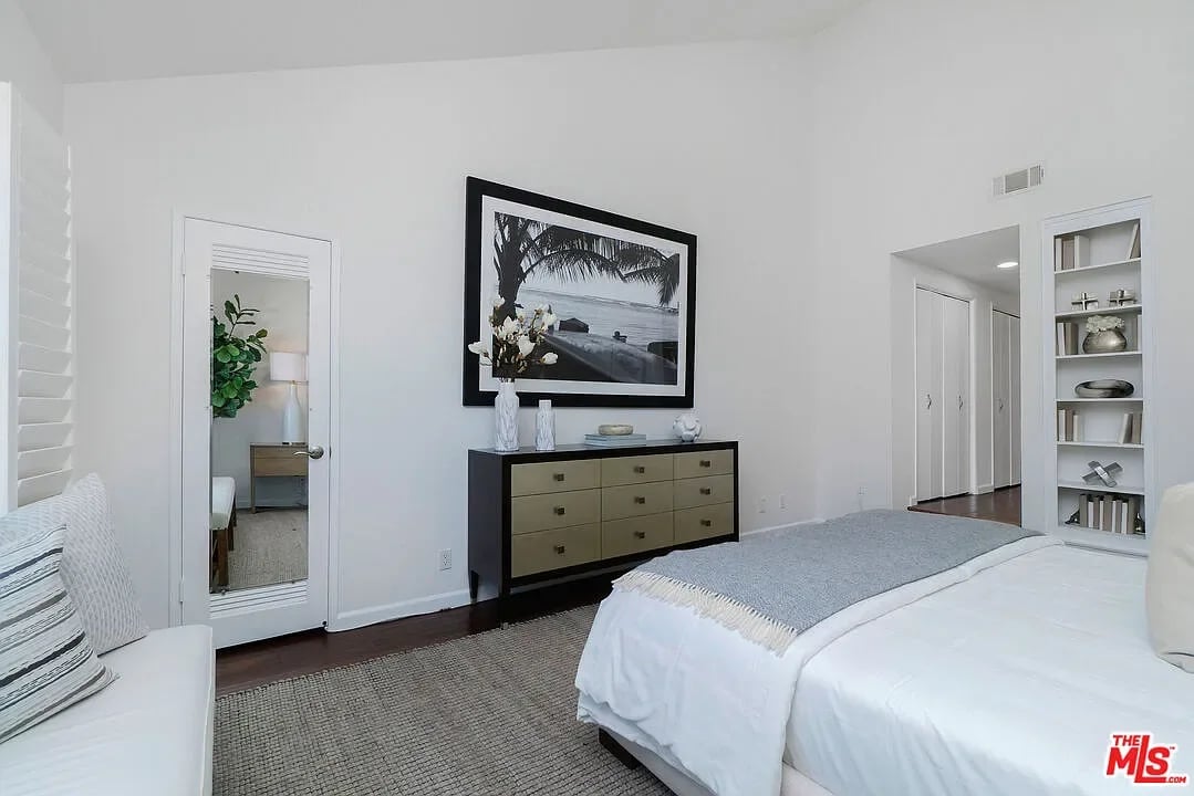 11706 Montana Ave APT 309