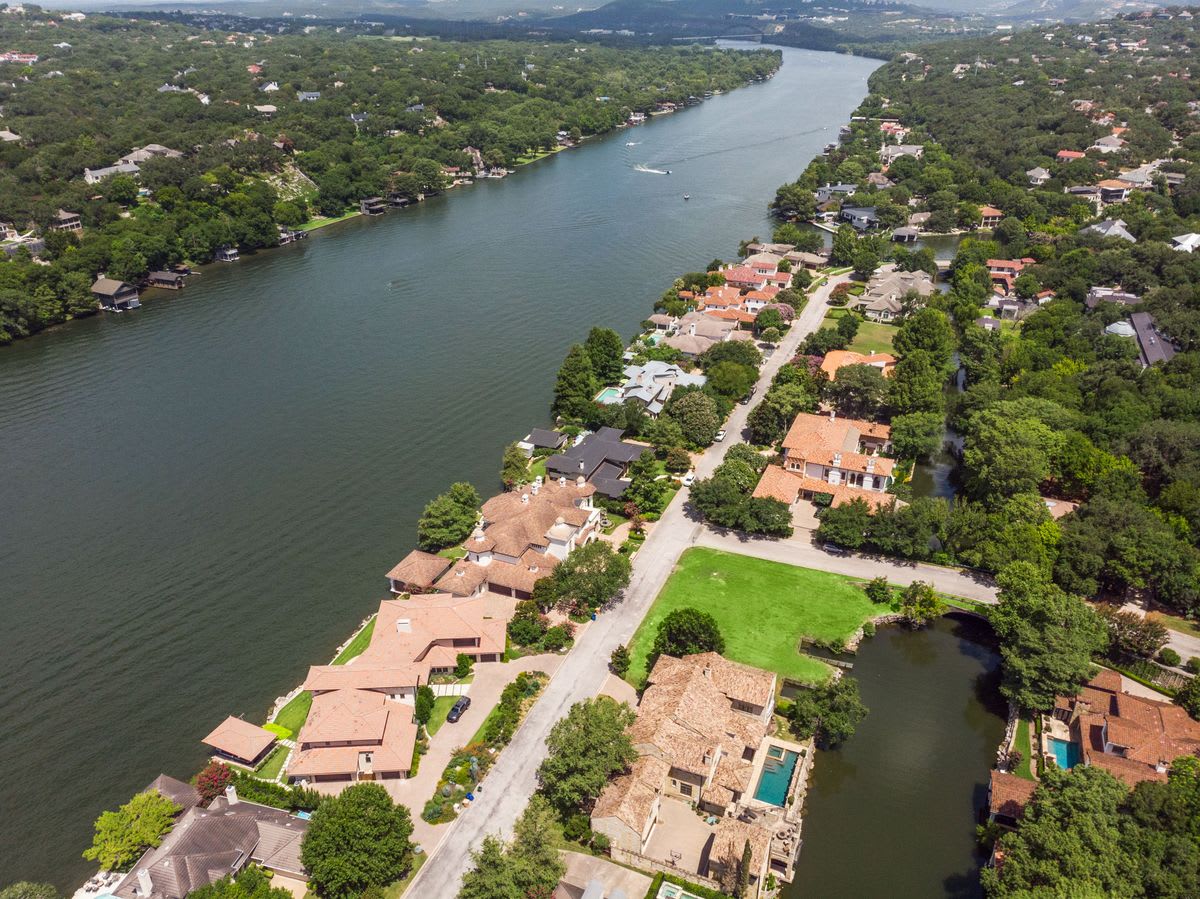 Lake Austin New Construction