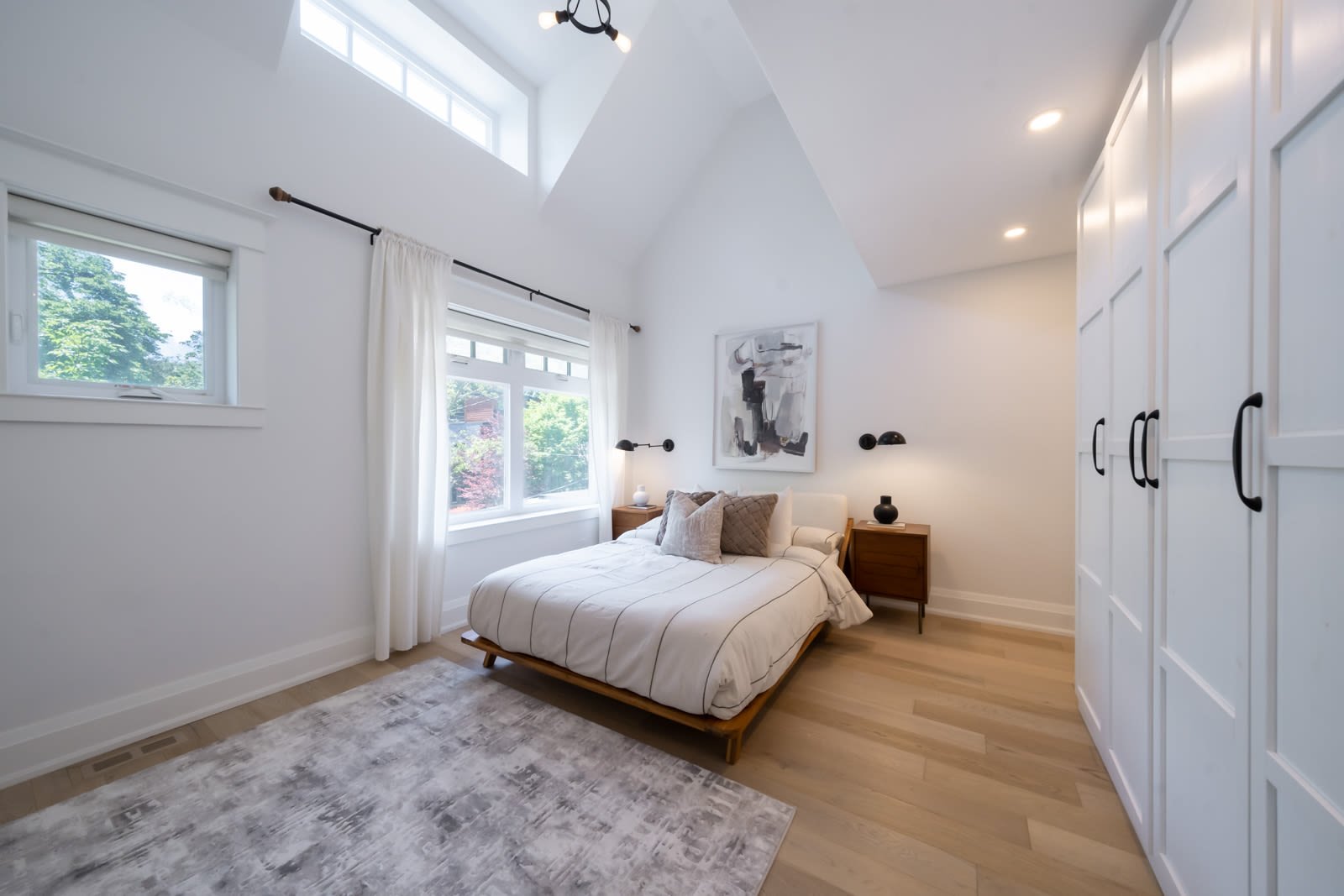 38 Richard Ave 