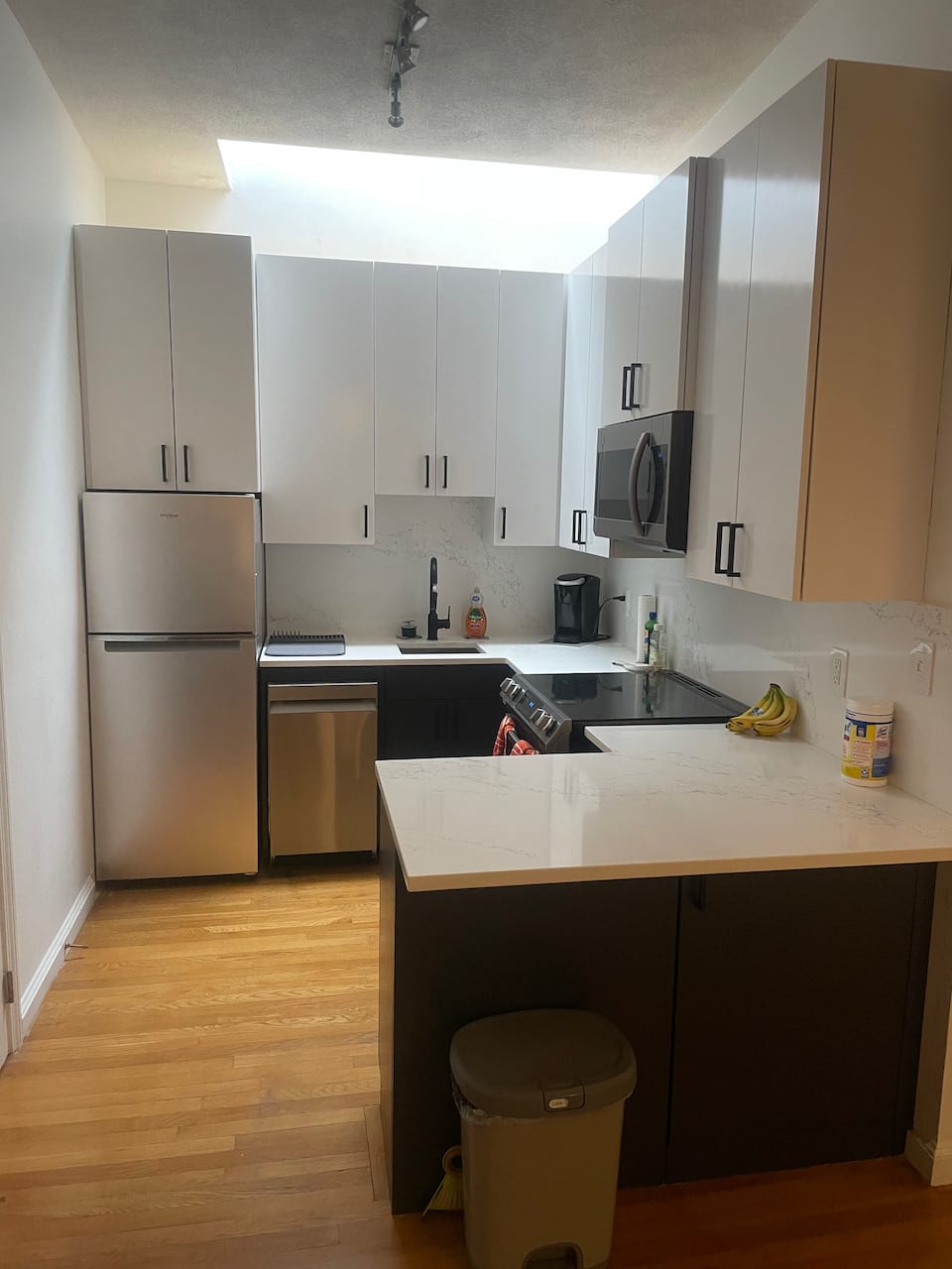 235 W. Newton Street Unit: 8