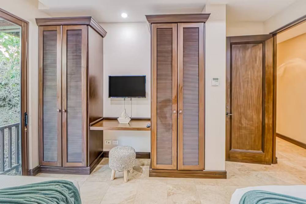 Exclusive Furnished Coastal Condo, Papagayo, Guanacaste