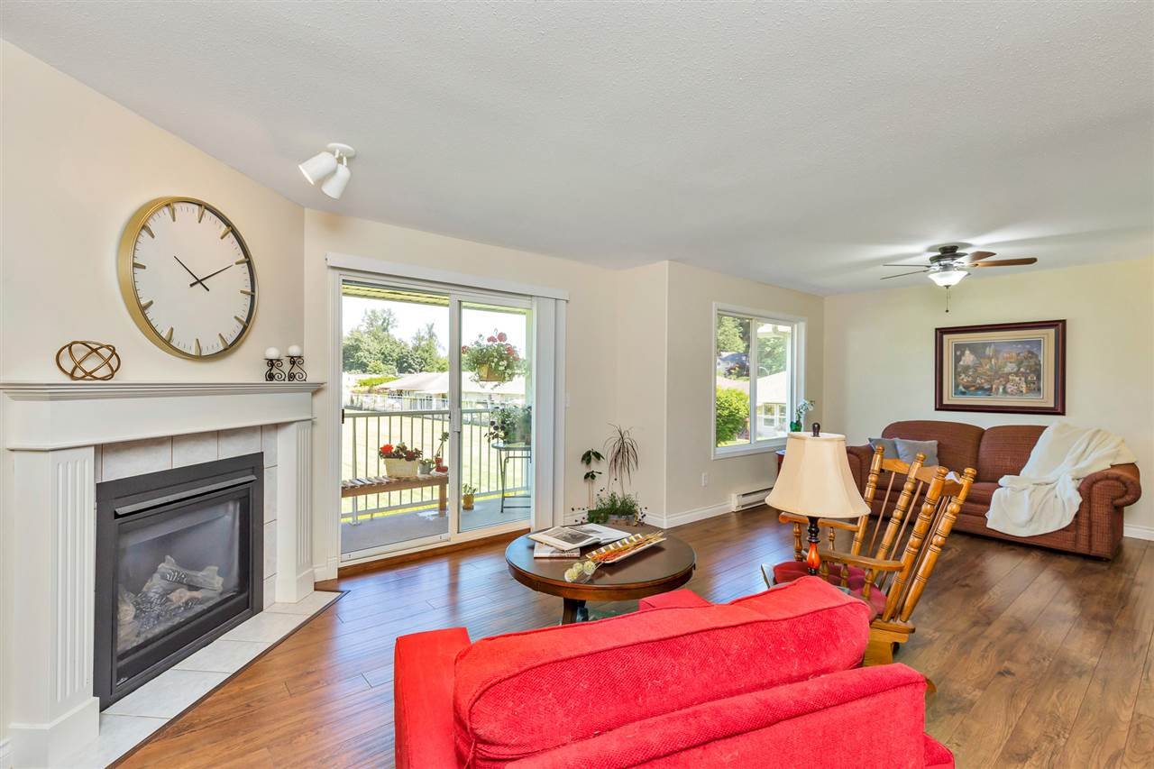 211-9855 Quarry Rd