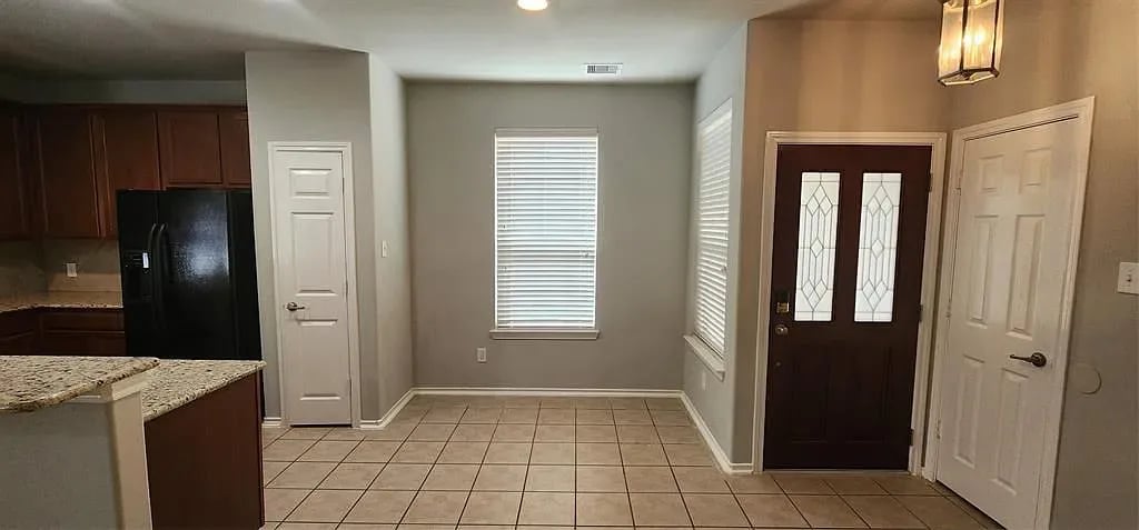 2748 Maybrook Hollow Ln