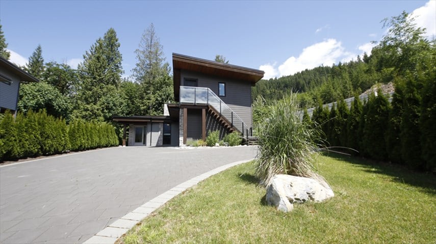 3345 Descartes Pl