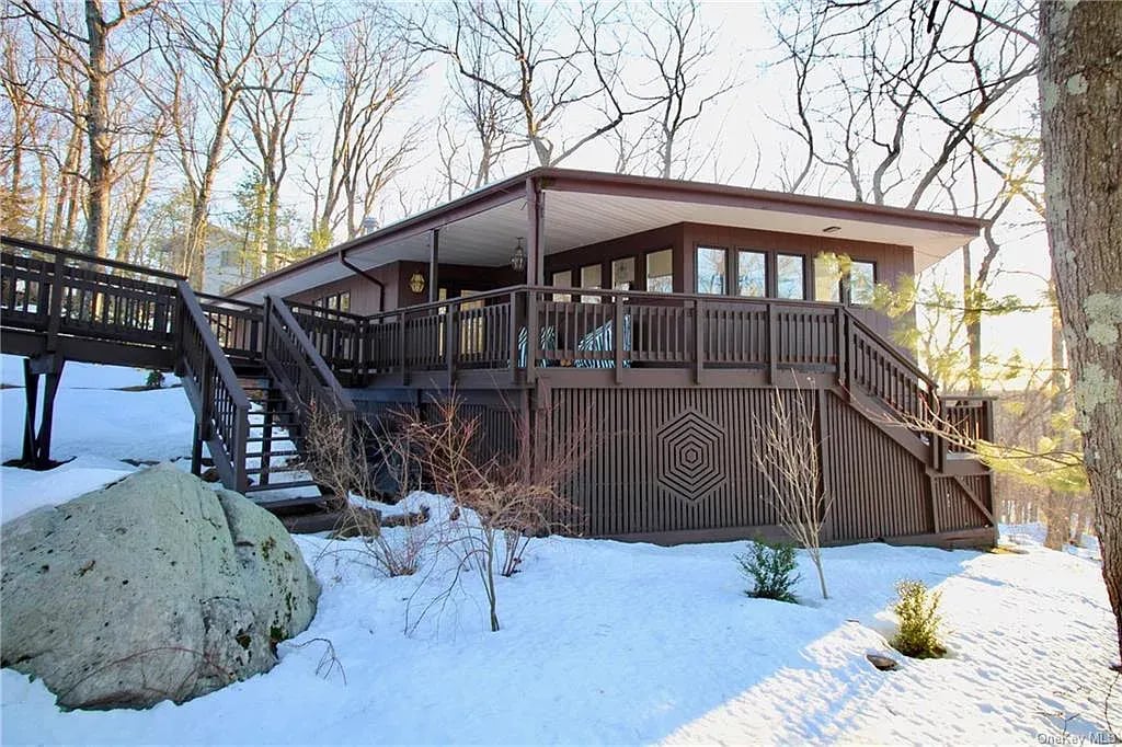 66 High Hill Rd
